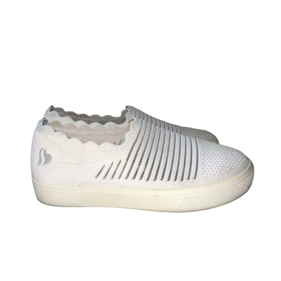 Skechers Poppy Breezy Street White Mesh Slip On Sneakers 7.5 Women’s - Picture 1 of 11
